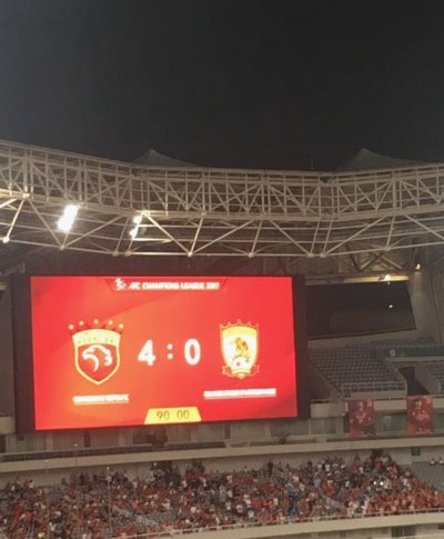 沪蓉大战门票告急，八万人上座？