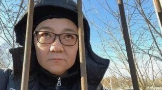 董路是探索者，他不是足训的标准答案，但他的贡献肯定是不能埋没的！官媒的肯定就是最好的证明！