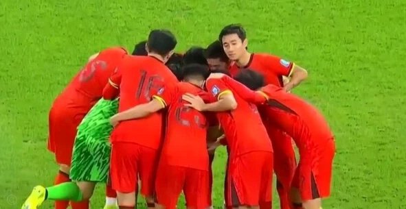 中国足球若无外力支撑，恐难延续