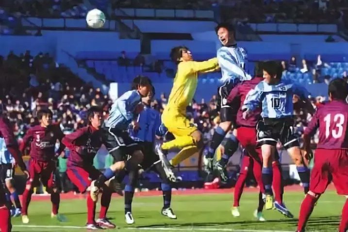 日本足坛迎来里程碑：9名球员奔赴欧洲五大联赛