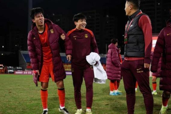 官方：邓伯什续租U23国脚王博豪1年，上赛季出场19次