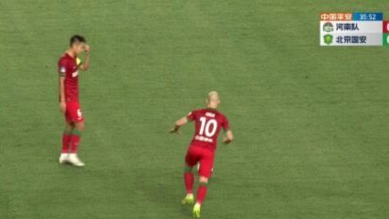阿代米进球被吹 海港险胜新鹏城