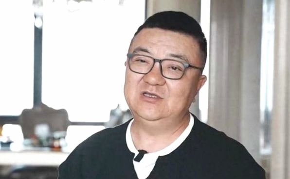 我洞悉了董路内心深处的痛苦