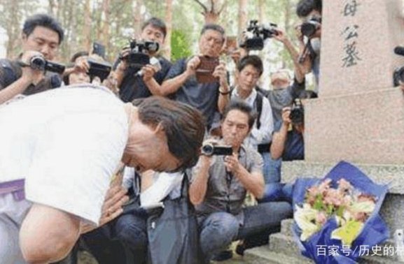 日本人：这是我爹，我亲爹