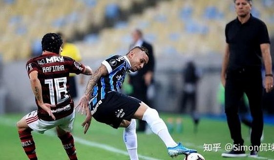 巴莱巴+桑托斯+蒂莱曼斯，曼联今夏豪掷近1.8亿欧补强中场